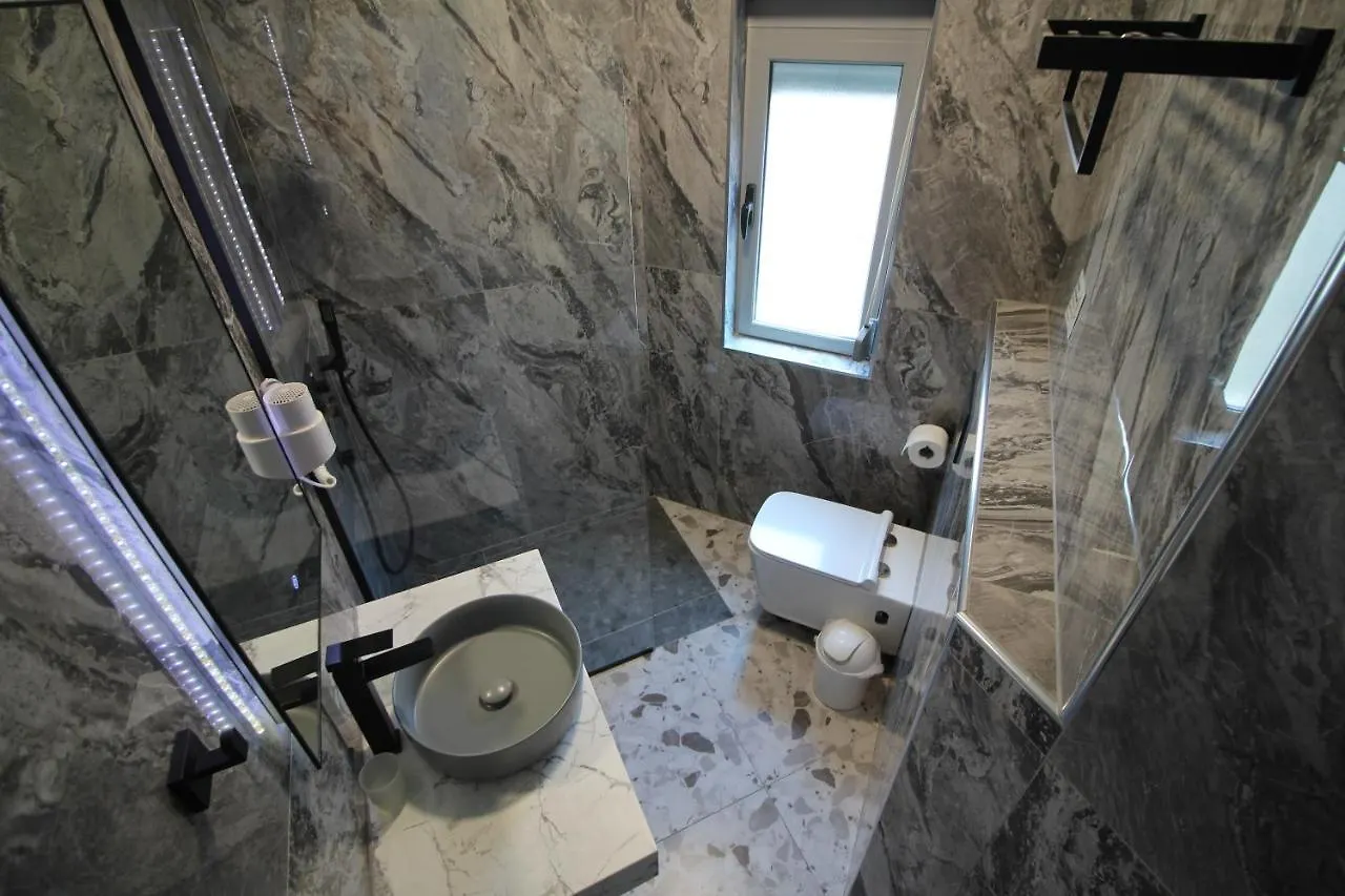 Portafortuna Apartments Sarande