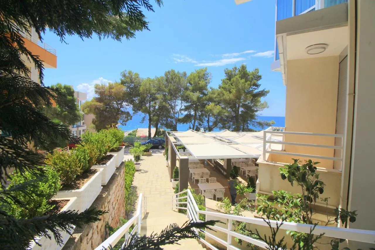 Portafortuna Apartments Sarande