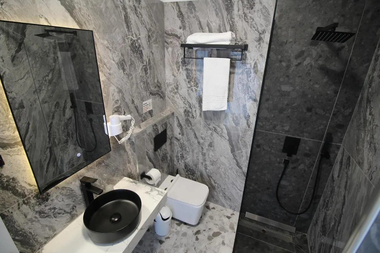 Portafortuna Apartments Sarande