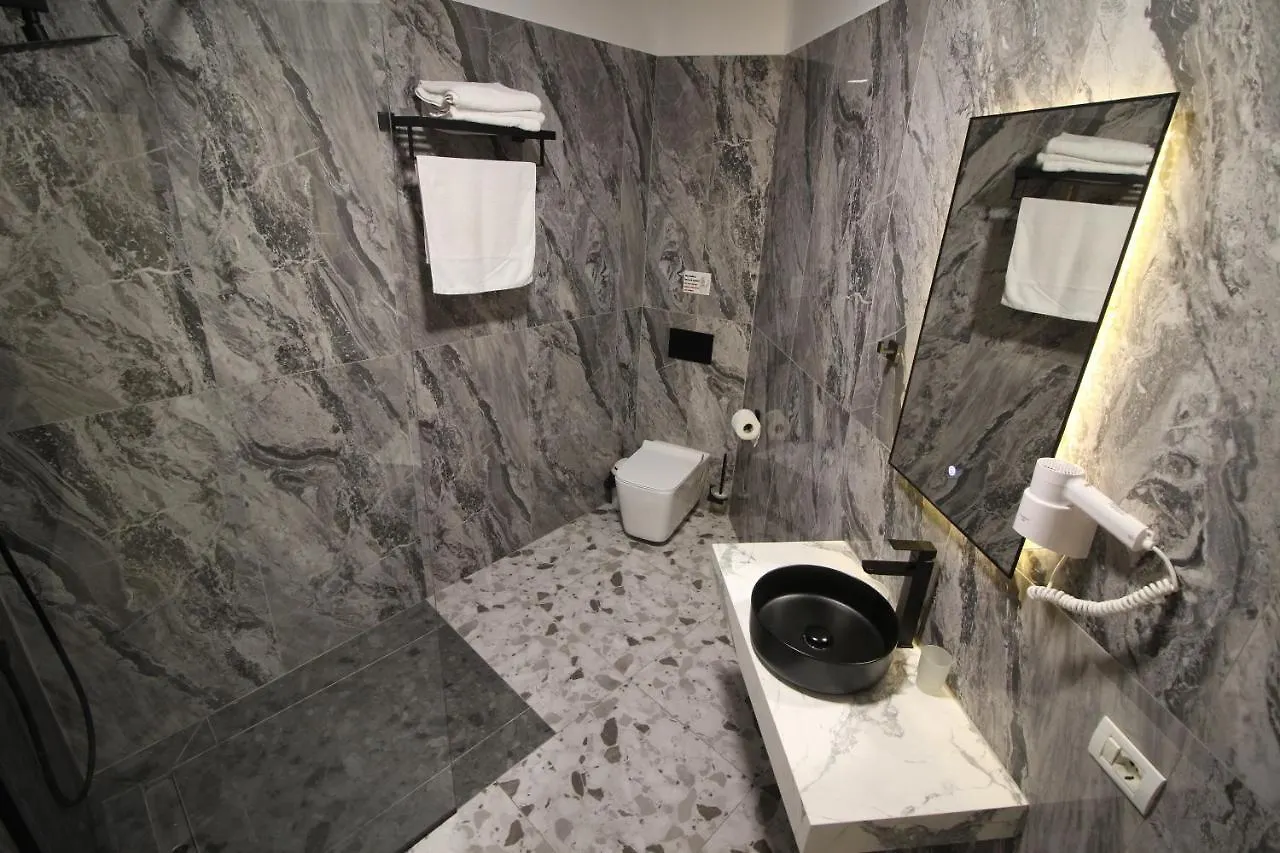 Portafortuna Apartments Sarande