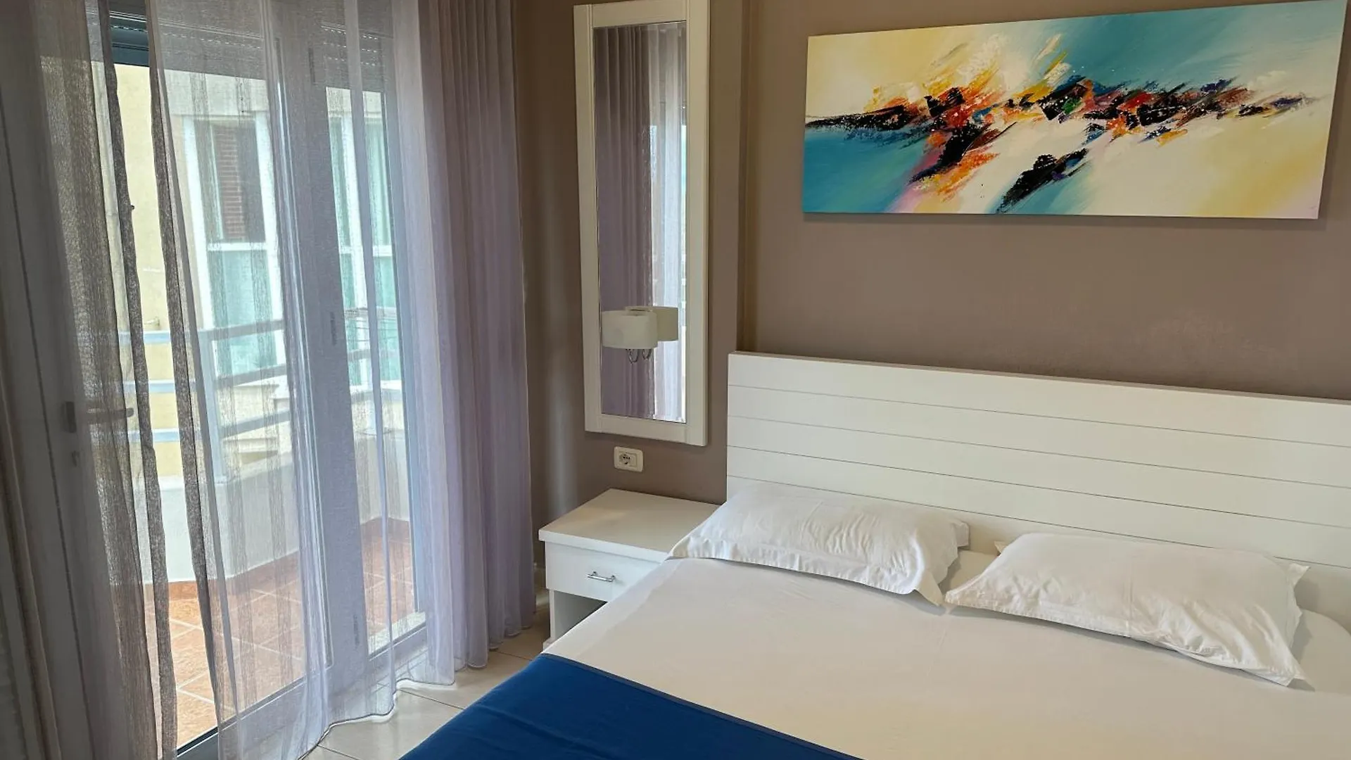 Portafortuna Apartments Sarande