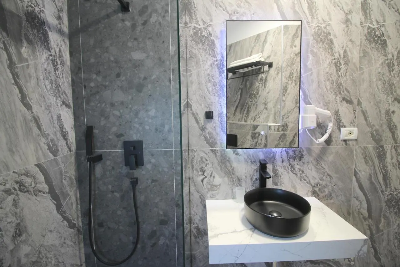 Portafortuna Apartments Sarande