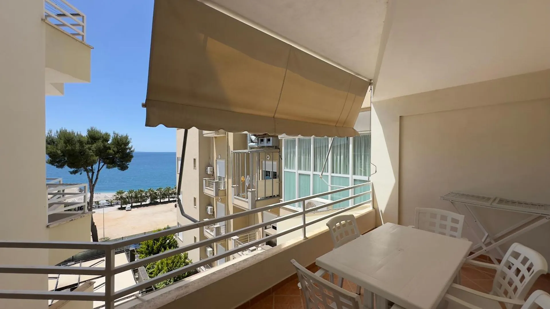 Portafortuna Apartments Sarande